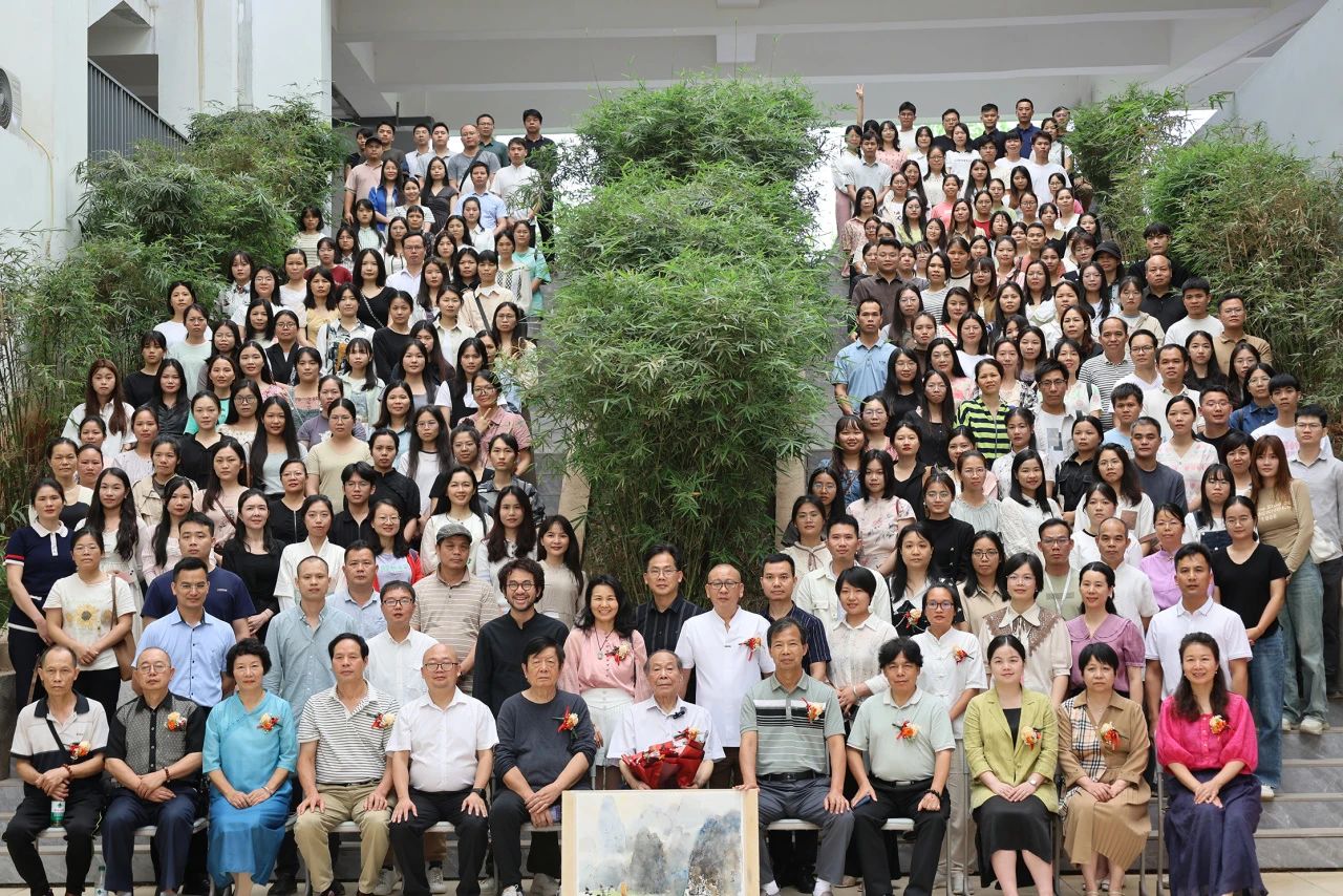 桂平市中小学美术教师水彩画专题培训活动暨大藤峡水彩画社成立仪式在我校顺利举行 丨 米兰网页版-米兰(中国)